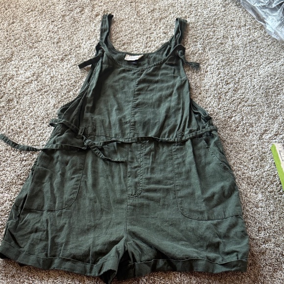 Universal Thread Pants - Universal Thread Olive Green Top